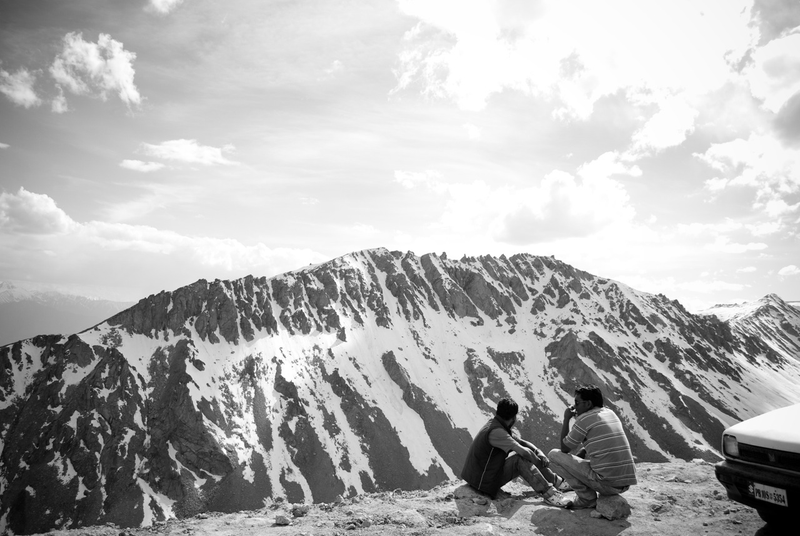 Illustration for article titled Stories From 'The World's Highest Road' Amid Disappearing Glaciers